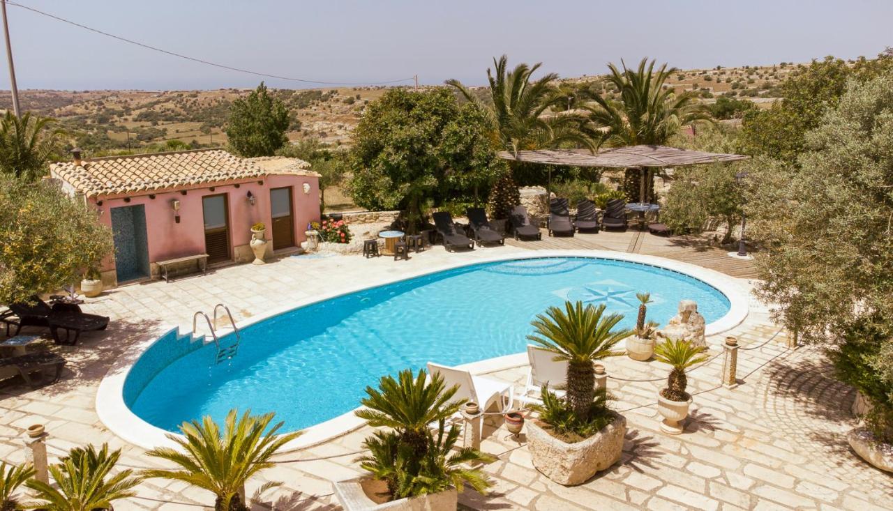 Dependance In Villa Con Piscina Ragusa Exterior photo