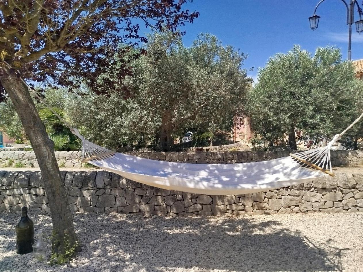 Dependance In Villa Con Piscina Ragusa Exterior photo