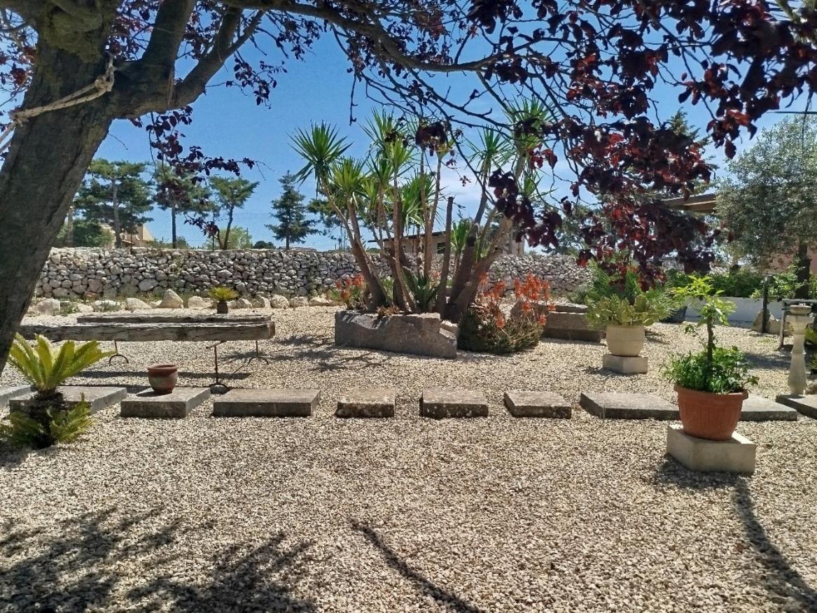 Dependance In Villa Con Piscina Ragusa Exterior photo